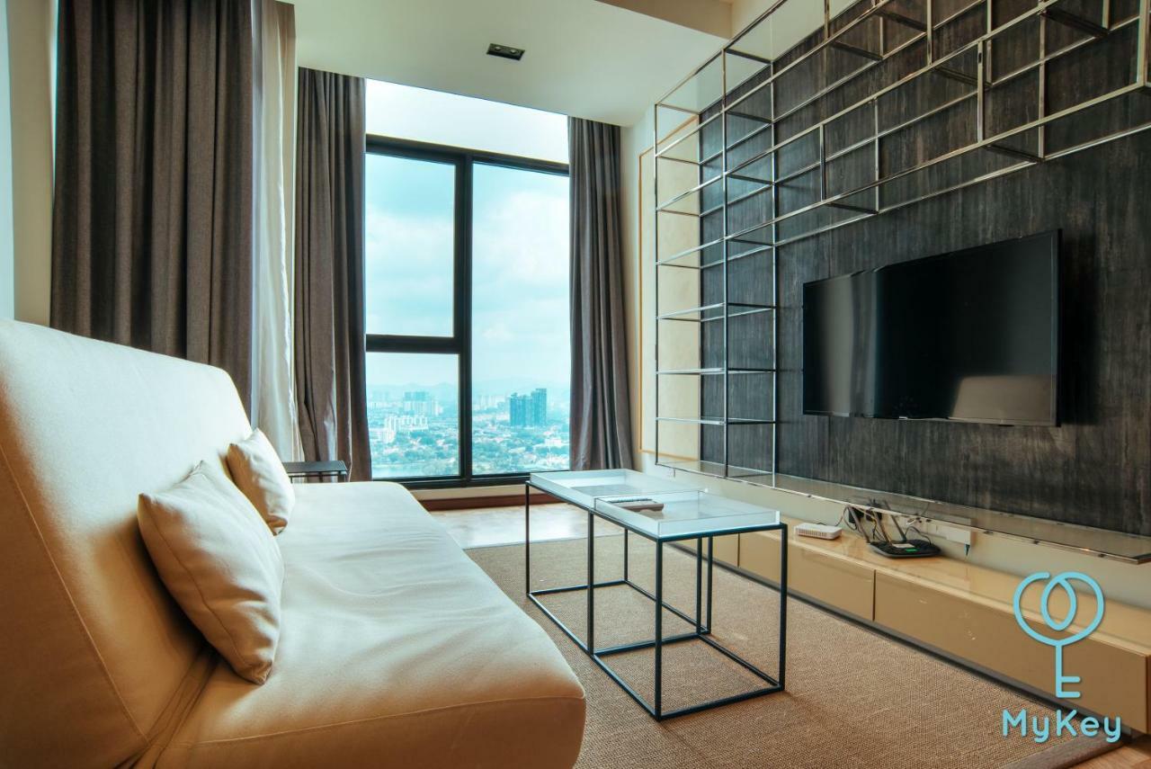 Expressionz Professional Suites By Mykey Kuala Lumpur Exterior foto A living room in Muke